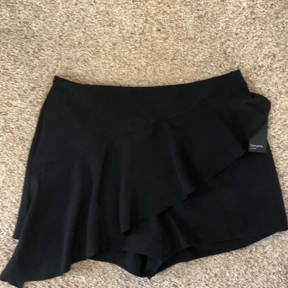 Free People Pants - Free People Black Shorts with Ruffle Detail Sz L